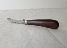 Load image into Gallery viewer, Vintage Wooden Handle Warranted Quality Pruner Pocket Knife
