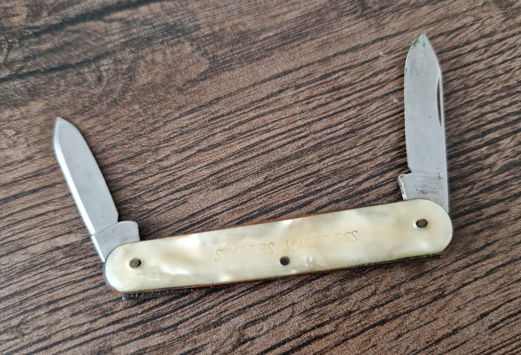 Vintage double blade pocket knife, Lucite Plastic Handle, Cream Colour, Steel Blade , Staples Matress