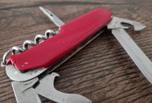 Load image into Gallery viewer, Victorinox Officier Suisse Swiss Army Pocket Knife Multi Tool , Damaged , Tool Missing
