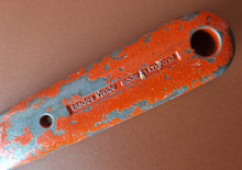 Load image into Gallery viewer, Vintage Red HANDLE Stanley Knife 199A - for Craft Work in Good Condition
