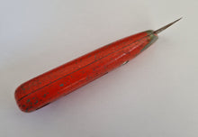 Load image into Gallery viewer, Vintage Red HANDLE Stanley Knife 199A - for Craft Work in Good Condition
