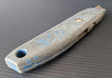 Load image into Gallery viewer, Vintage Spiralux Model Retractable Craft / Carpet Knife Blue Colour
