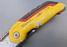 Load image into Gallery viewer, STANLEY FATMAX Retractable Folding Utility Knife, Blade Storage in the Handle with 1 extra blade
