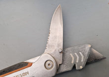 Load image into Gallery viewer, Magnusson Foldable Utility Knife Multi Tool
