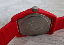 Load image into Gallery viewer, Mens Red Diesel DZ1589 Rubber Company Round Watch
