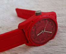 Load image into Gallery viewer, Mens Red Diesel DZ1589 Rubber Company Round Watch
