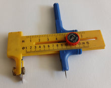 Load image into Gallery viewer, Vintage Compass Pat P Circle Cutter Adjustable Drafting Tool Spare Blades Leads
