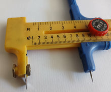 Load image into Gallery viewer, Vintage Compass Pat P Circle Cutter Adjustable Drafting Tool Spare Blades Leads
