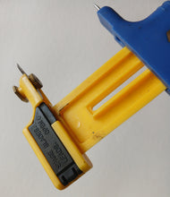 Load image into Gallery viewer, Vintage Compass Pat P Circle Cutter Adjustable Drafting Tool Spare Blades Leads

