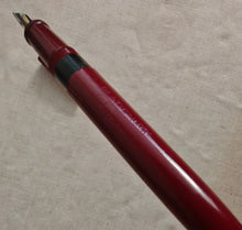 Load image into Gallery viewer, Vintage Platignum Fountain Pen , Burgundy Red , 13.5cm , Used , No Ink
