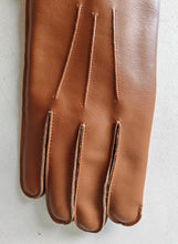 Load image into Gallery viewer, Vintage Tan Vinyl Gloves with Warm Lining – Size Medium – Made in Hong Kong
