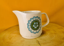 Load image into Gallery viewer, J&amp;G Meakin Studio Vintage Blue Flower CAPRI Pattern Milk Cream Gravy Jug
