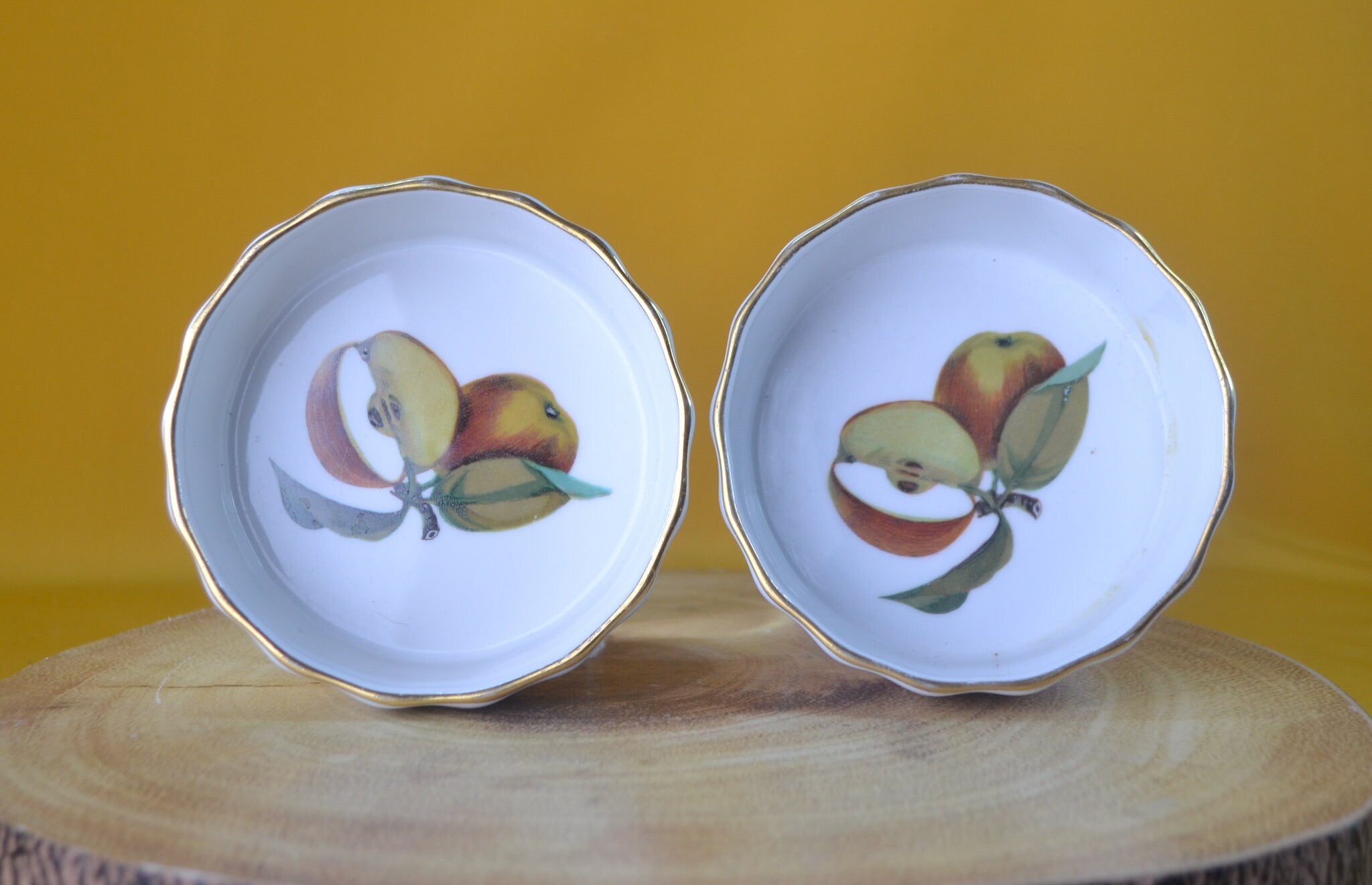 2 x Royal Worcester Evesham Gold Ramekin / Single Portion Flan Dish Apple Autumn
