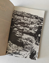 Load image into Gallery viewer, Vintage 1983 Long Distance Walks: The Peak by Tony Wimbush Classic Hiking Guide
