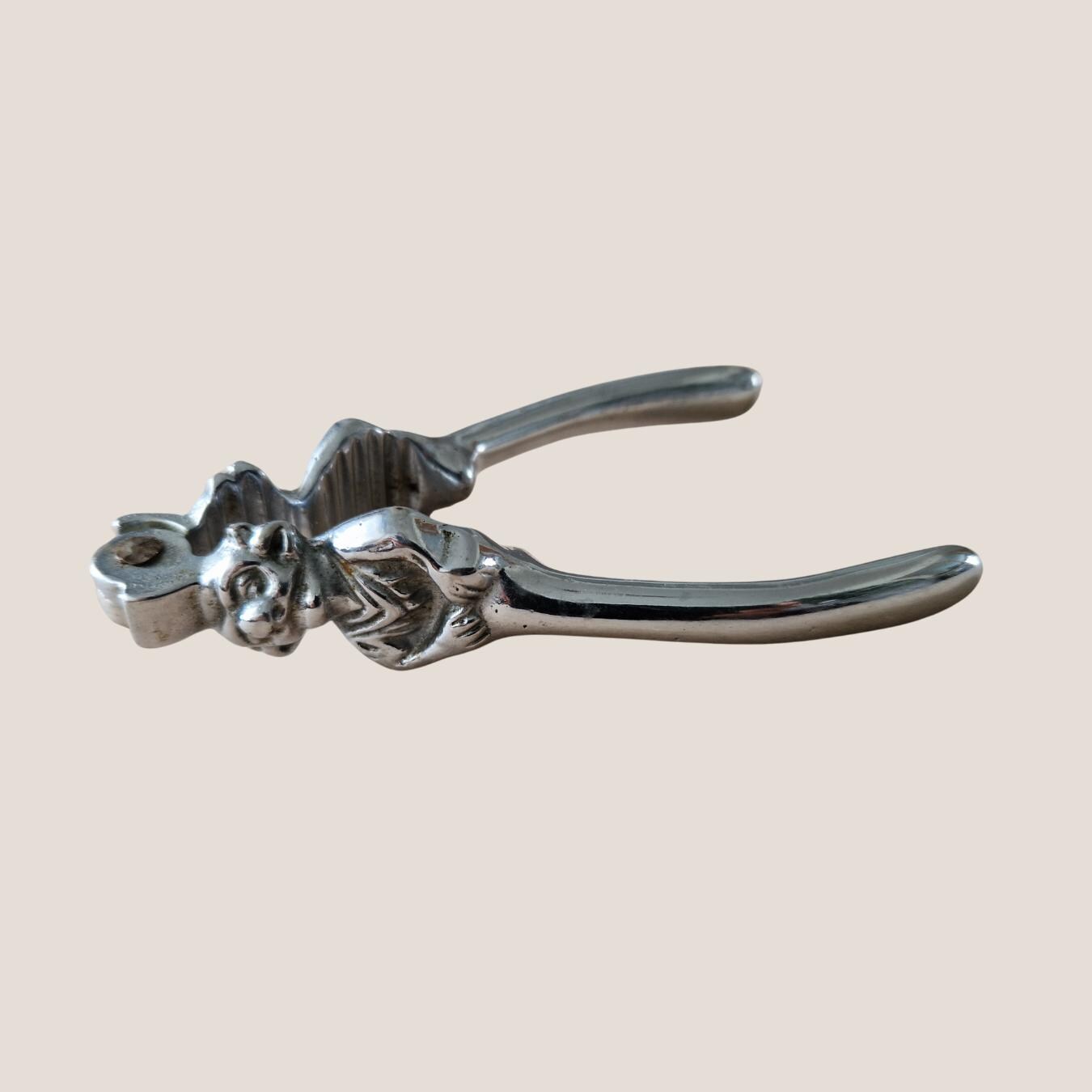 Vintage Chrome Metal Lincoln Imp Devil Head Crab Nut Cracker Nutcracker