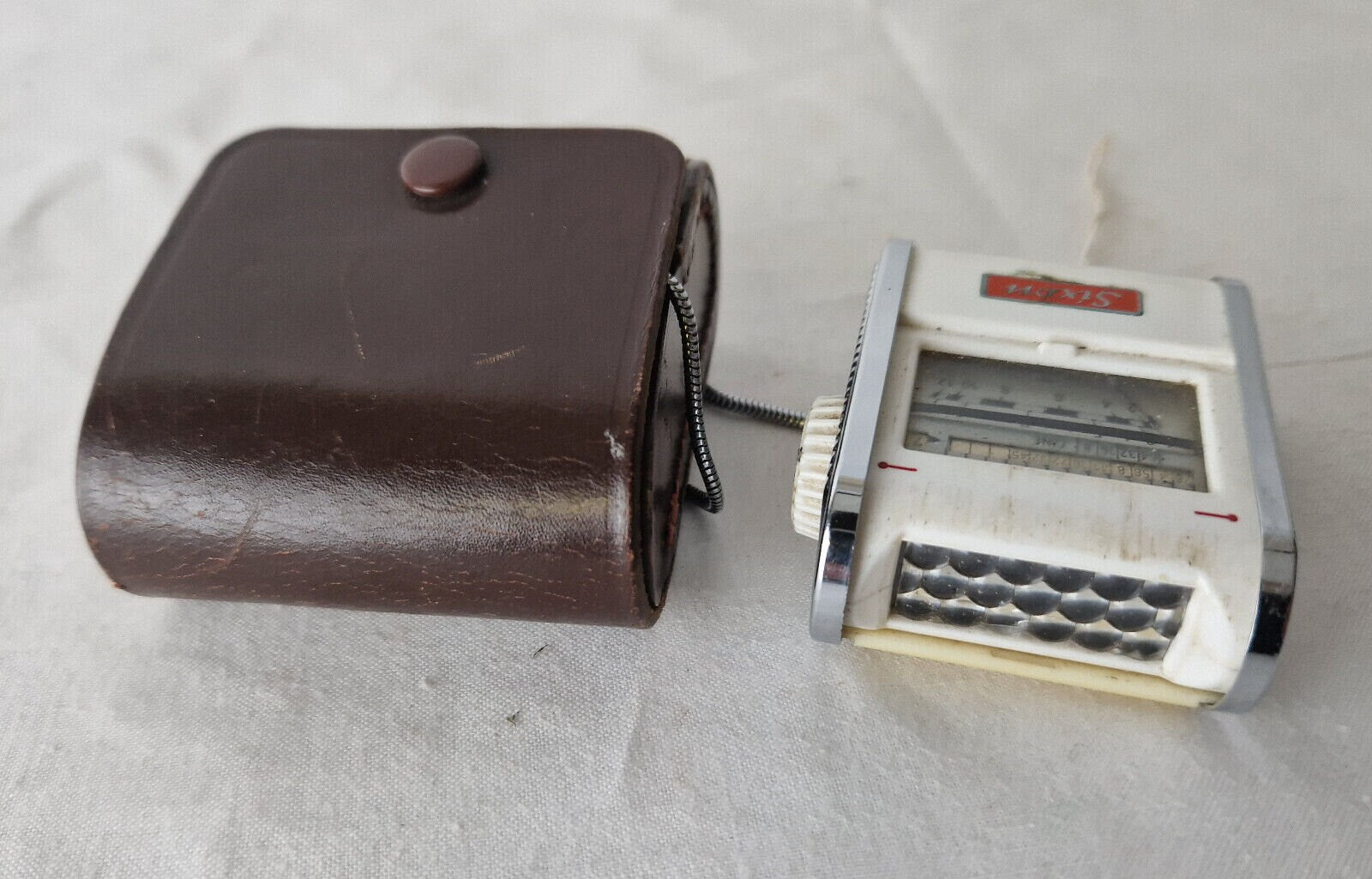 Gossen Sixon Vintage Germany Light Exposure Meter in Leather Case