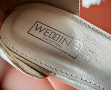 Load image into Gallery viewer, Wedding Collection Cream Lace Wedding Shoes – UK Size 5 – Used
