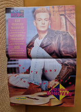 Load image into Gallery viewer, Fast Forward Magazine 1989 ( Going Live Cover ) Issue 2 with Door Hanger
