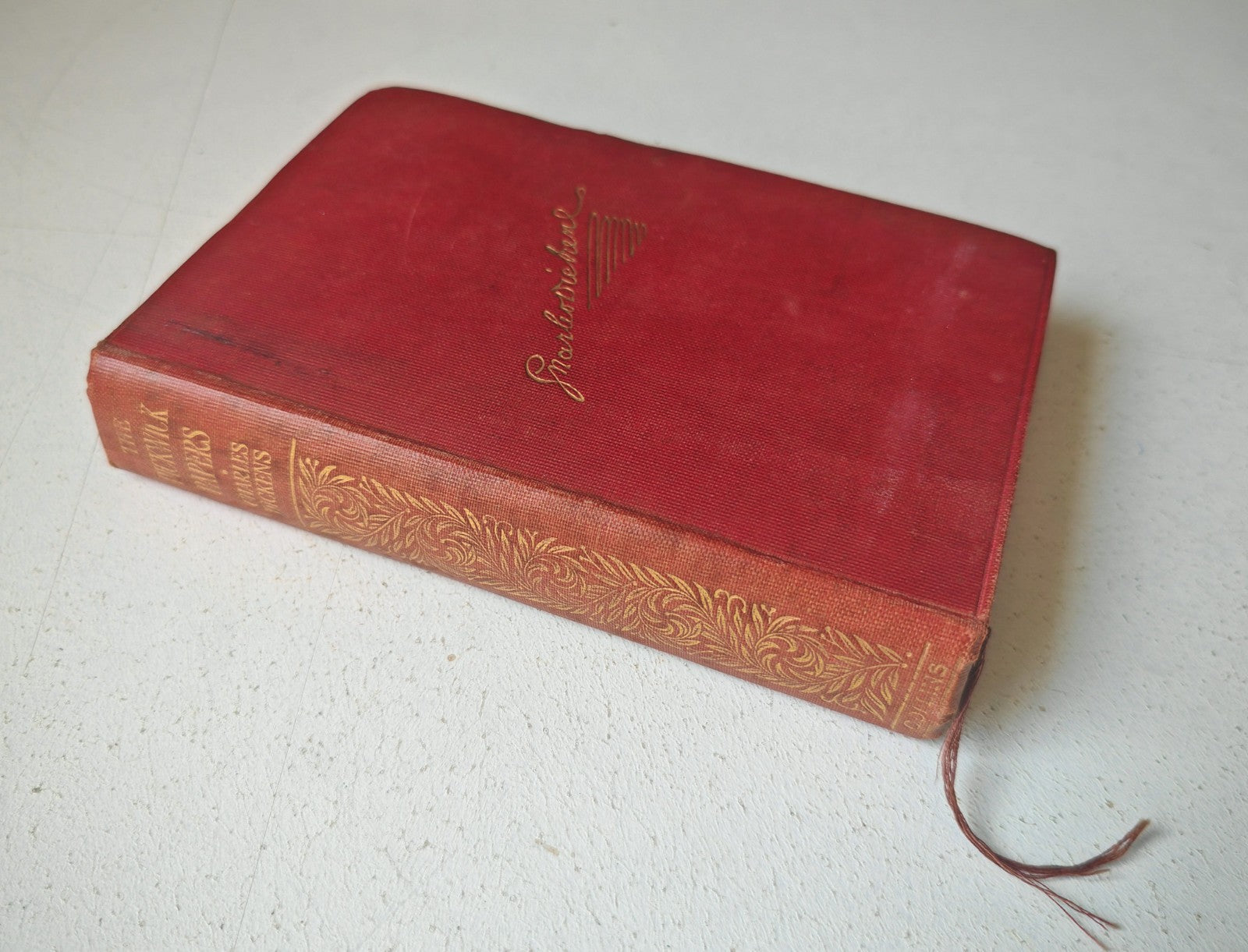 The Posthumous Papers of the Pickwick Club by Charles Dickens Collins Clear-Type