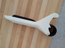 Load image into Gallery viewer, Vintage PresaFacile Hot Plate Gripper - Retro Kitchen Tool for Safe Handling
