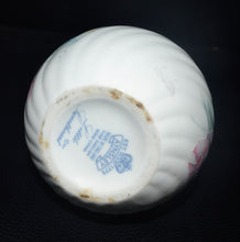 Load image into Gallery viewer, Aynsley Fine English Bone China &quot;Little Sweetheart&quot; Long Neck Small Vase 13cm
