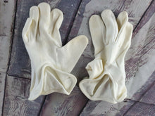 Load image into Gallery viewer, Vintage Freemasons Masonic masonic ROH Old Hakin Lodge 7202 regalia and gloves,
