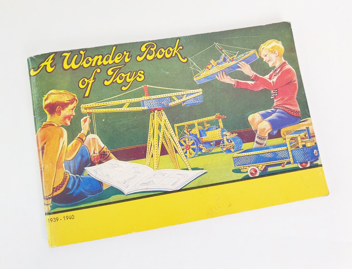 1939 - 1940 original Meccano Canada 'Wonder Book Of Toys' Catalog 72 pg Hornby Dinky