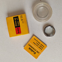 Load image into Gallery viewer, Kodisk Close-Up Lens +1 No. 255 Vintage Lens with Original Box &amp; Manual
