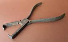 Load image into Gallery viewer, Vintage Ceka 3754 pincers cobblers joiner wire snips pliers Tool
