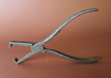 Load image into Gallery viewer, Vintage Ceka 3754 pincers cobblers joiner wire snips pliers Tool
