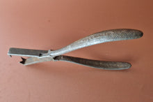 Load image into Gallery viewer, Vintage Ceka 3754 pincers cobblers joiner wire snips pliers Tool
