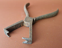 Load image into Gallery viewer, Vintage Ceka 3754 pincers cobblers joiner wire snips pliers Tool
