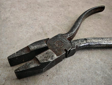 Load image into Gallery viewer, Vintage 15cm Combination Pliers , Wire Cutter &amp; Gripping Tool , Steel Used Tool

