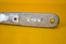 Load image into Gallery viewer, Vintage Grey HANDLE Stanley Knife 199  - for Craft Work in Good Condition
