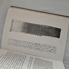 Load image into Gallery viewer, THE HUMAN BODY by TREVOR HEATON 1928 Reprinted Vintage Book George G Harrap &amp; Co Ltd
