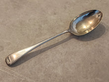 Load image into Gallery viewer, Vintage Joseph Elliot &amp; Sons EPNS Table Spoon – 20cm, Hallmarked J.E&amp;SS EP A1

