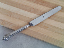 Load image into Gallery viewer, Vintage Walker &amp; Hall Butter Knife – Sheffield Craftsmanship with Elegant Fluted Design
