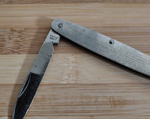 Load image into Gallery viewer, Vintage Single Blade Folding Pocket Knife Stainless Steel Lark Brand China
