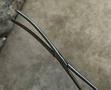 Load image into Gallery viewer, Vintage 26cm Stainless Steel Medical Artery Forceps / Clamp / Surgical Tool
