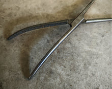 Load image into Gallery viewer, Vintage 26cm Stainless Steel Medical Artery Forceps / Clamp / Surgical Tool
