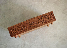 Load image into Gallery viewer, Vintage Style Embossed Plastic Trinket Box - Bird &amp; Floral Design - 15cm x 7.5cm x 4.5cm
