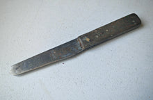 Load image into Gallery viewer, Vintage Flat Blade Utility Knife – 21.5cm Long – Wooden Handle – Old Hand Tool – Rustic Patina
