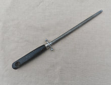 Load image into Gallery viewer, Vintage Knife Sharpening Steel – 32cm – Made in France – Black Handle with Guard
