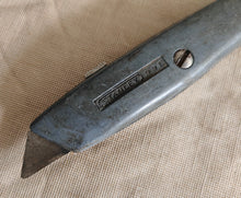 Load image into Gallery viewer, Vintage Stanley 99E Retractable Utility Knife – Made in England – Collectible Hand Tool
