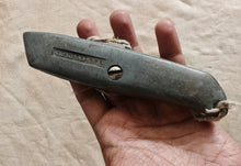 Load image into Gallery viewer, Vintage Stanley 99E Retractable Utility Knife – Made in England – Collectible Hand Tool
