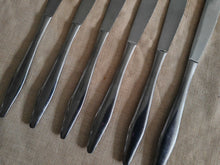 Load image into Gallery viewer, Set of 6 Stainless Steel Table Knives – 20.5cm – Used – Vintage Modern Design
