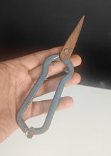 Load image into Gallery viewer, Vintage Garden Pruning Shears 17cm Metal Snips Blue Handle Rusty Patina Tool
