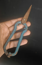 Load image into Gallery viewer, Vintage Garden Pruning Shears 17cm Metal Snips Blue Handle Rusty Patina Tool

