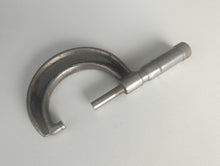 Load image into Gallery viewer, JT Slocomb Co 1"-2" Micrometer Gauge Vintage Precision Measuring Tool w/ Case
