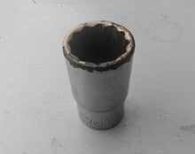 Load image into Gallery viewer, Bedford 11/16 AF Socket SJA22 Chrome Vanadium Made in England 1/2" Drive
